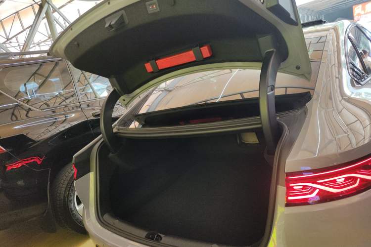 Used BYD Han 2025 EV Intelligent Driving Edition 701KM LiDAR Flagship Model