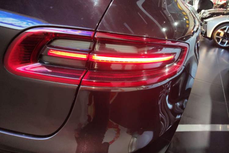 Used Porsche Macan 2017 Macan 2.0T
