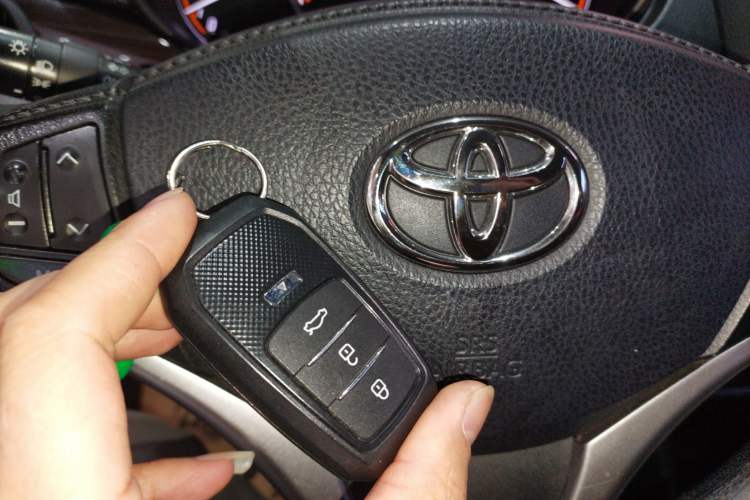 Used Toyota YARiS L 2022 X-Trail 1.5L CVT Luxury PLUS Edition
