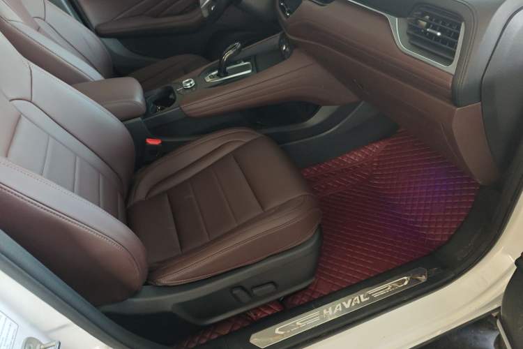 Used Haval F7 2019 2.0T Two-Wheel-Drive i-Van China VI Standard