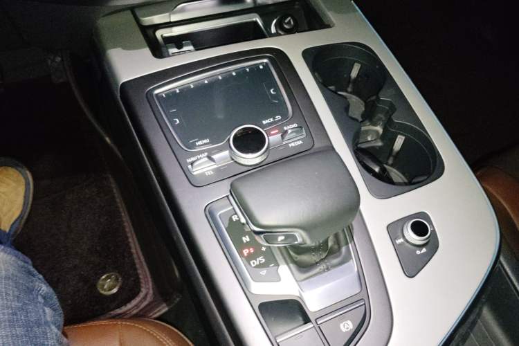 Used Audi Q7 2018 45 TFSI Technology Edition
