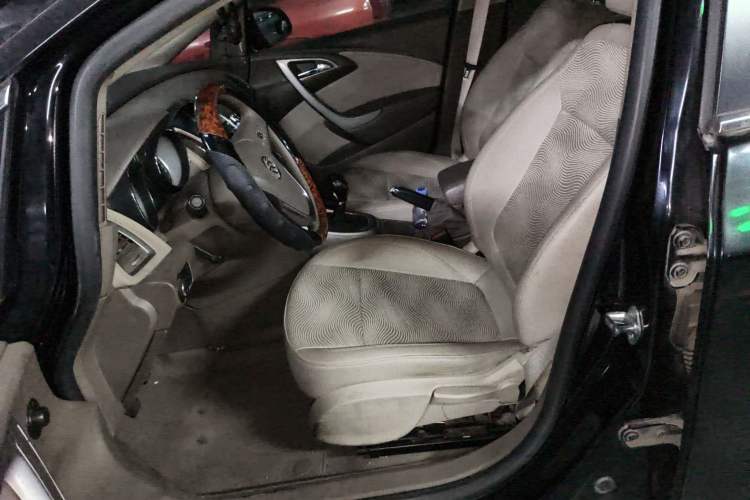 Used Buick GT 2013 GT 1.6L Manual Entry-Level Model