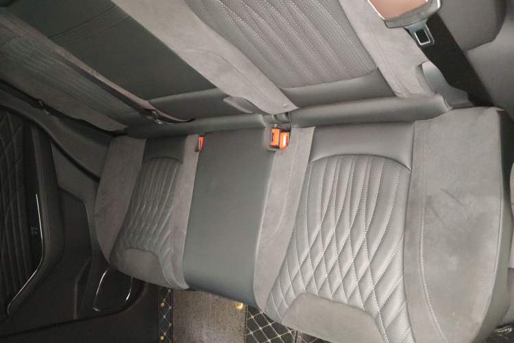 Used Hongqi HS5 2022 Revised Version 2.0T Smart Connect Flagship Edition