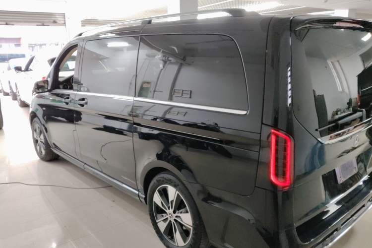 Used Mercedes-Benz V-Class 2021 V 260 Prestige Edition