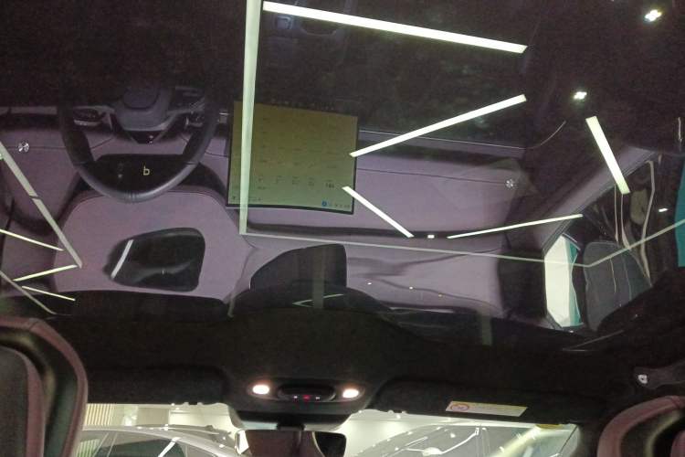 Used  SU7 2024 Four-Wheel Drive Ultra-Long Range Advanced Intelligent Driving Max Edition