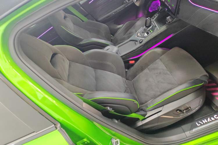 Used Lynk & Co 05 2022 05+ 2.0TD Automatic Exploration Edition
