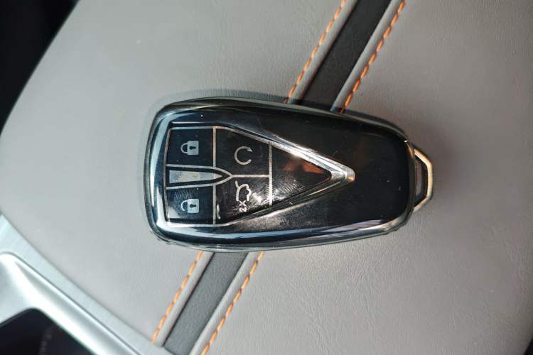 Used Oshan Z6 New Energy 2023 ZhiDian iDD 150KM Flagship PLUS