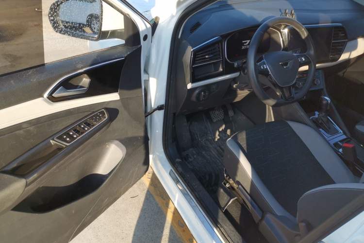 Used Jetta VS7 2023 280TSI Automatic Trend Edition
