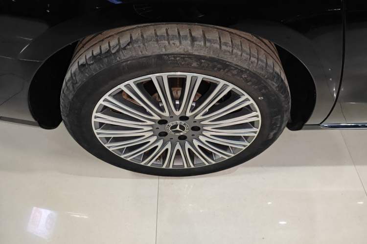 Used Mercedes-Benz E-Class 2023 Updated E 300 L Fashion Edition