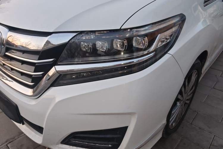 Used Honda Elysion 2016 2.4L Luxury Edition
