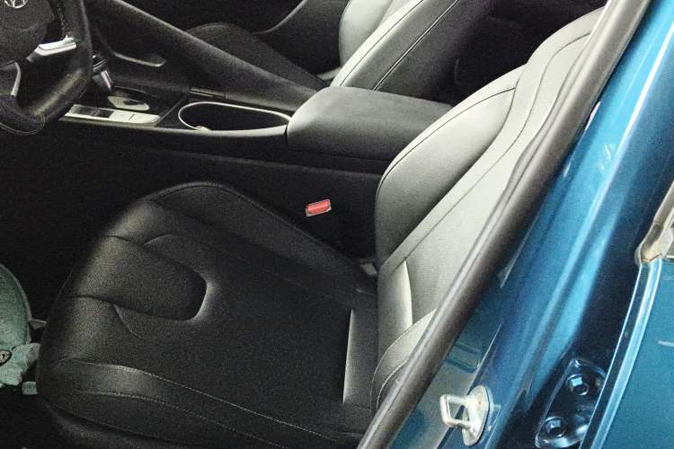 Used Hyundai Elantra 2021 1.5L CVT LUX Prestige Edition
