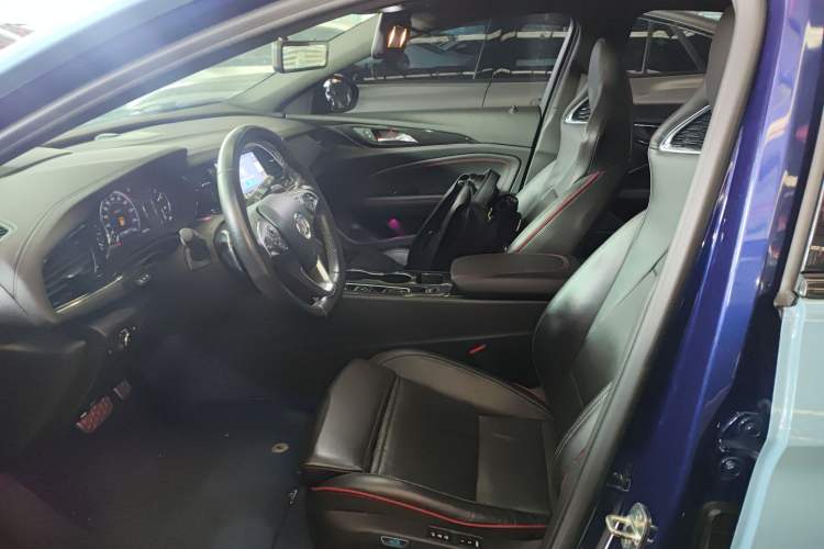 Used Buick Regal 2020 GS 28T Prestige Model
