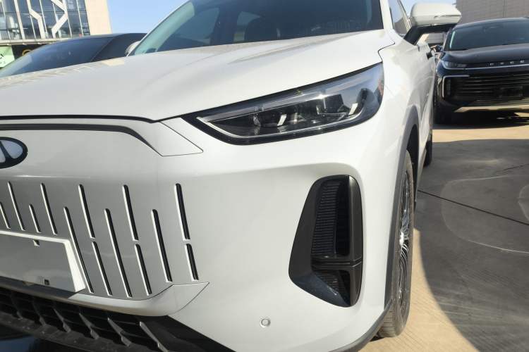 Used Chery Fengyun T9 2024 120 Long-Range Flagship Version 7 Seats Ternary Lithium
