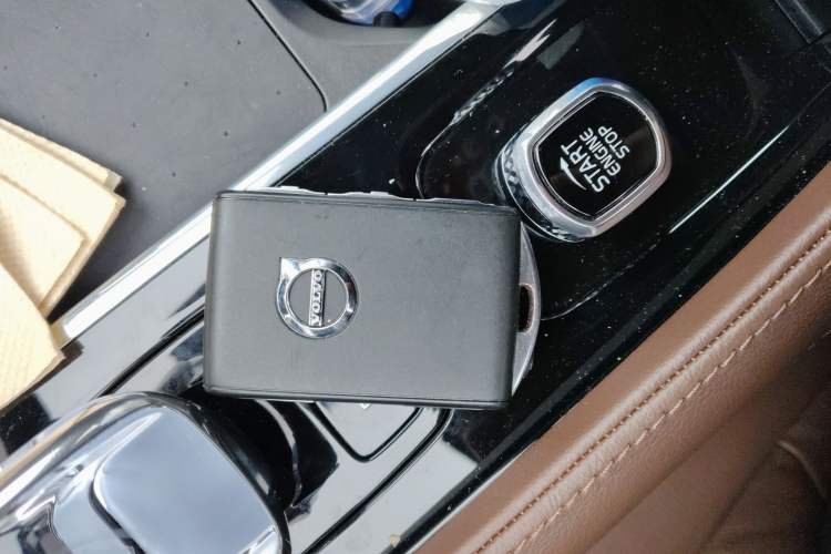 Used Volvo S90 2025 B5 Zhiyuan Luxury Edition
