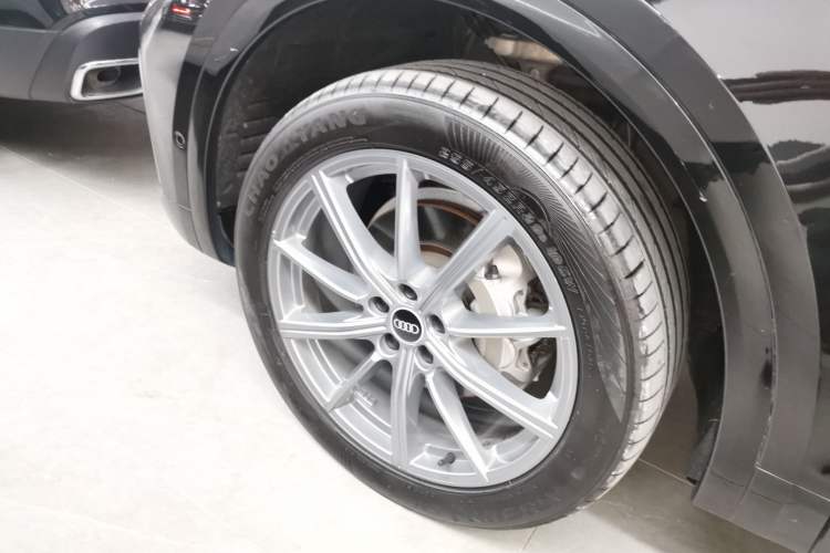 Used Audi Q5L 2022 Updated 45T Luxury Dynamic Version
