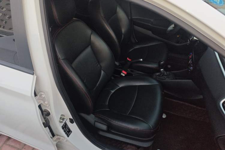 Used Hyundai Verna 2017 1.4L Manual Refreshed Version China V Standard
