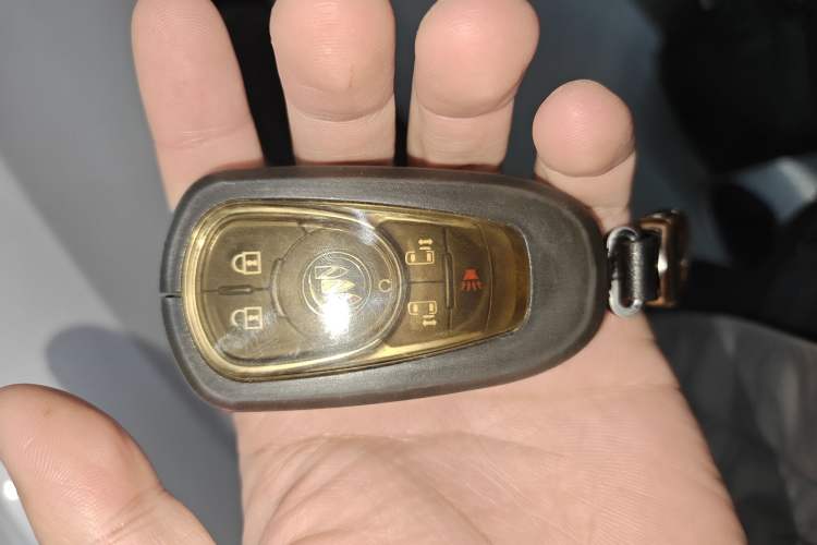 Used Buick GL8 2021 ES Land Cruiser 653T Luxury Edition