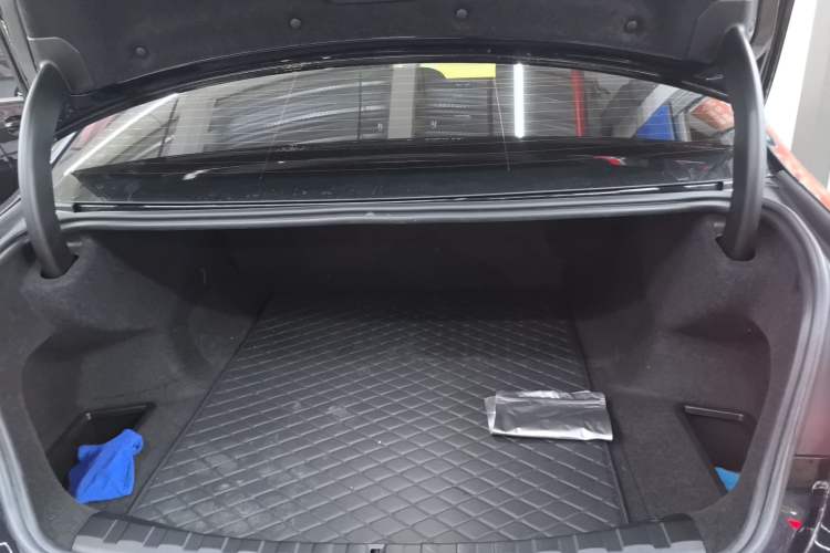 Used BMW i3 2024 eDrive 35 L
