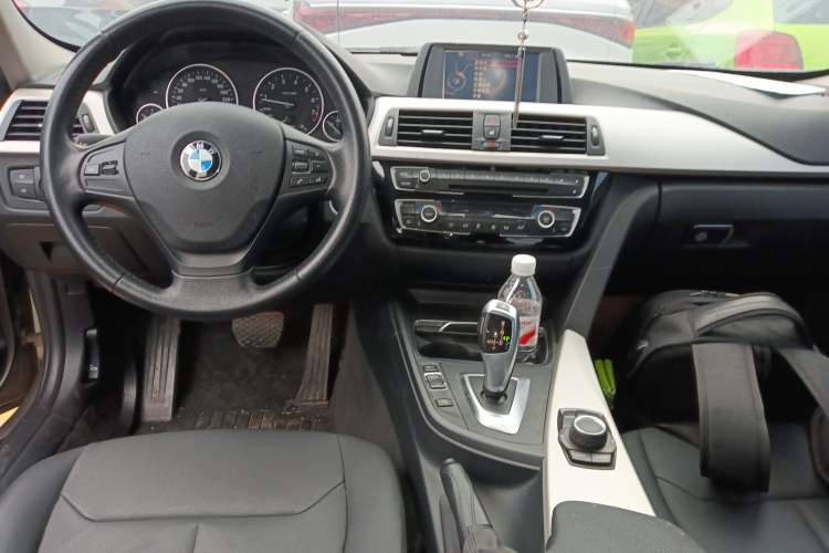 Used BMW 3 Series 2016 320Li Ambition Model