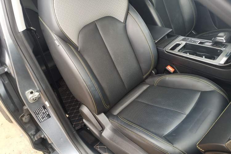 Used Roewe RX5 2020 PLUS 300TGI Automatic Ali National Style Luxury Edition