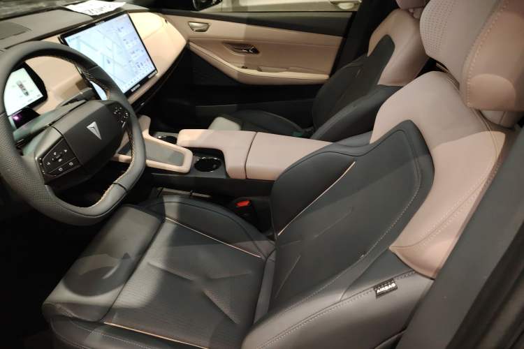 Used  SL03 2022 515 Pure Electric Version