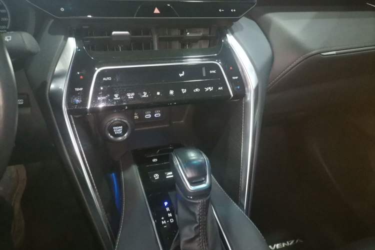 Used Toyota Venza 2023 2.0L CVT Two-Wheel Drive Prestige Version
