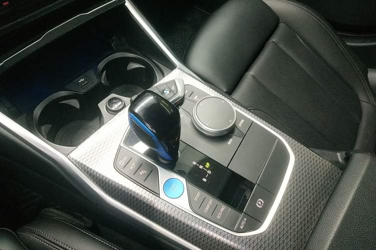 Used BMW i4 2022 eDrive40
