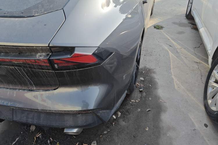 Used Changan UNI-V 2022 1.5T Smart Navigation Version
