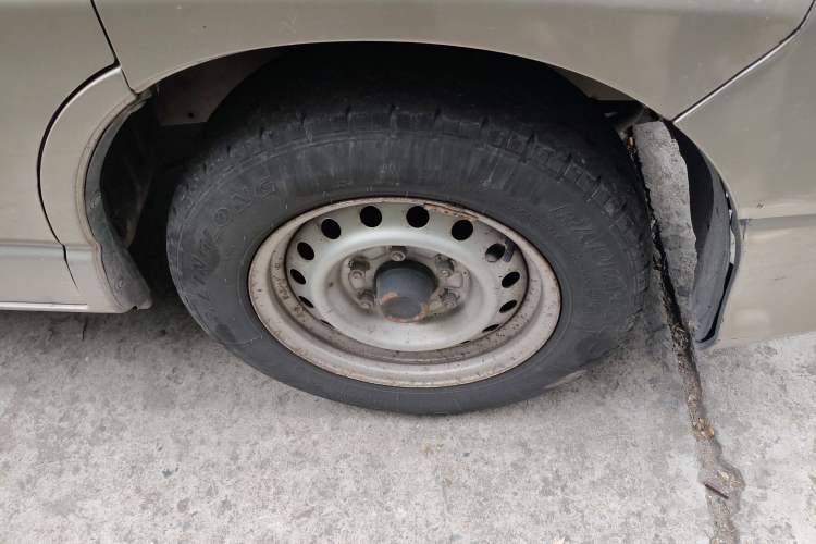 Used Jinbei Grace 2016 2.0L Express Utility Model
