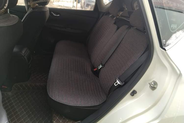 Used Nissan Tiida 2020 1.6L CVT Cool Edition
