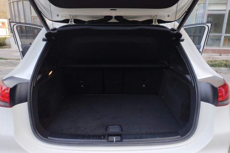 Used Mercedes-Benz GLA 2020 GLA 180
