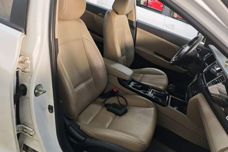 Used Hyundai Mistra 2014 1.8L Automatic Smart GLS
