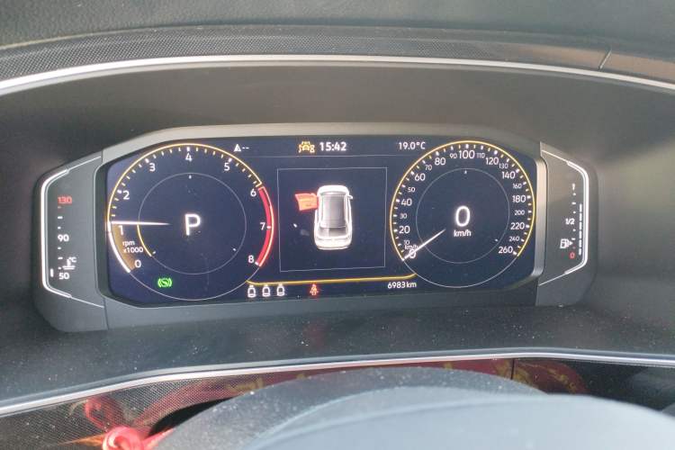 Used Volkswagen Tharu 
