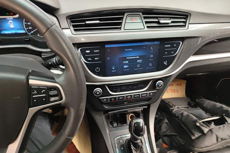 Used Geely Auto Emgrand 2017 Hatchback RS Million Edition 1.5L CVT Upward Version
