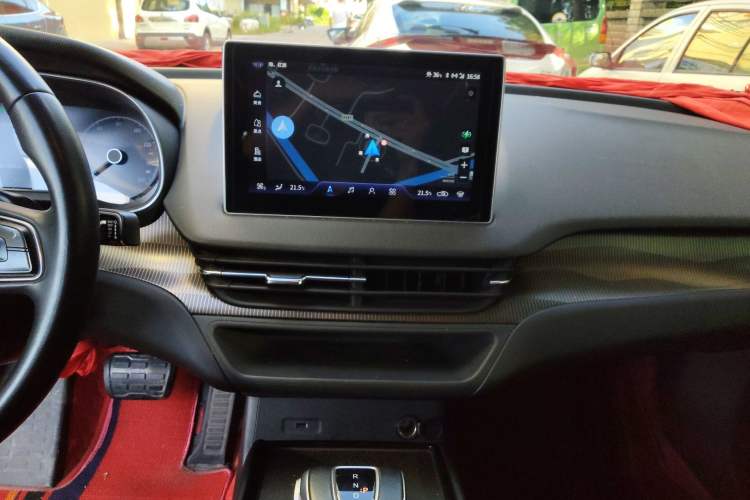 Used Hongqi E-QM5 2022 431 km Charge & Enjoy Edition
