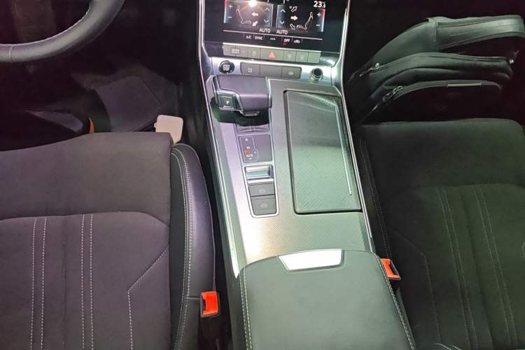 Used Audi A7L 2022 45 TFSI S-line Dream-Building Edition
