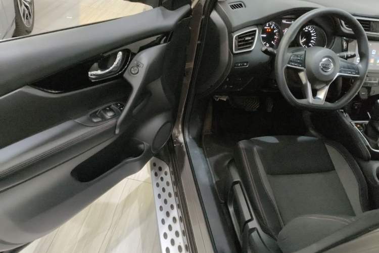 Used Nissan Qashqai 2021 2.0L CVT Smart Enjoyment Version
