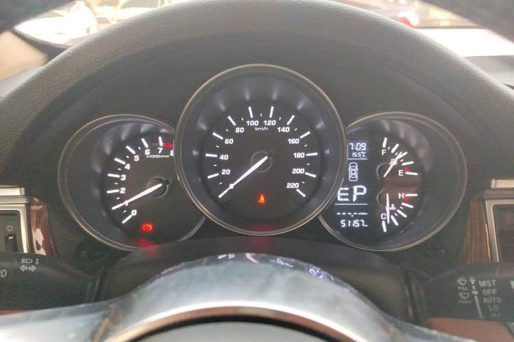 Used Zotye SR9 2017 2.0T Automatic Ultimate Light Edition