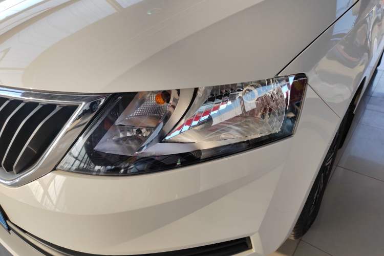 Used Skoda Rapid 2019 1.5L Manual Standard Edition