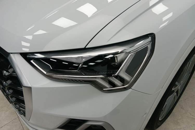 Used Audi Q3 2021 40 TFSI Fashion Dynamic Model