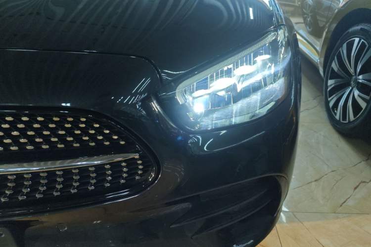 Used Mercedes-Benz E-Class 2023-Year Restyled E 260 Coupe