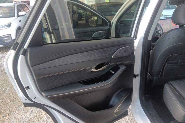 Used Jetour X90 PRO 2024 2.0T DCT Ultimate 7-Seater
