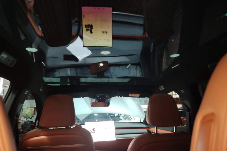 Used ONVO L60 2024 60 kWh Rear-Drive Version
