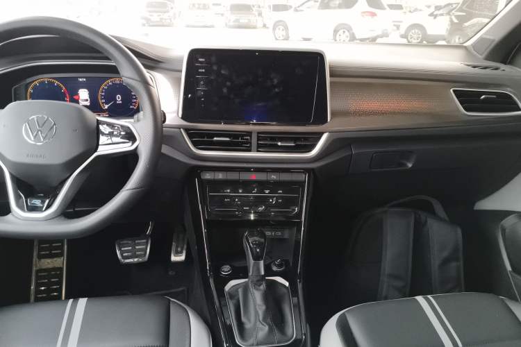 Used Volkswagen T-ROC 2025 300TSI DSG Two-Wheel Drive Chen Guang Edition