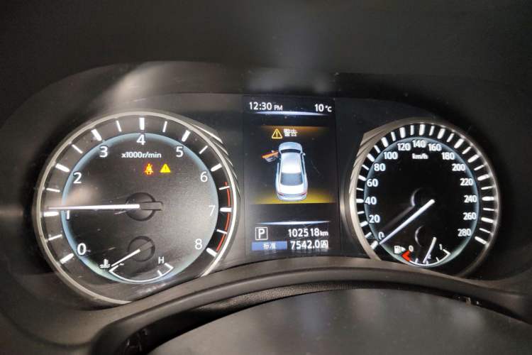 Used Infiniti Q50L 2018 2.0T Enjoyment Version China VI Standard