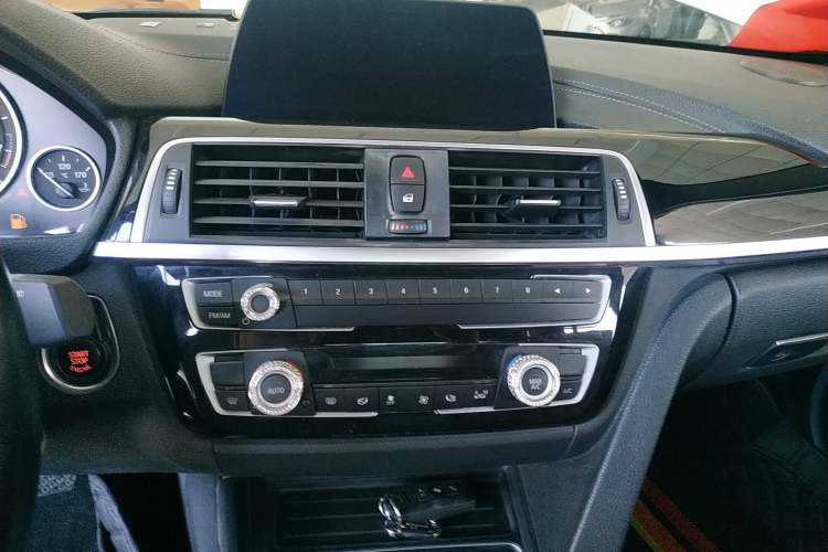 Used BMW 3 Series 2018 318Li
