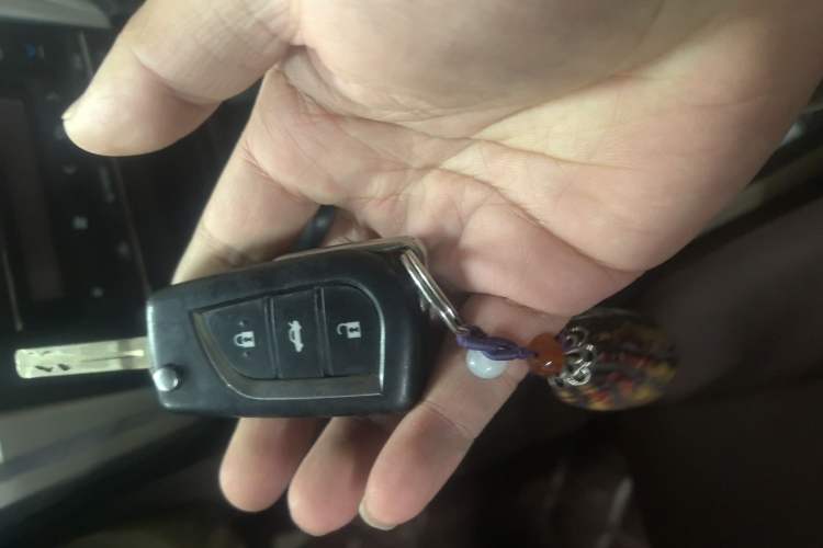 Used Toyota Camry 2015 2.0E Elite Edition
