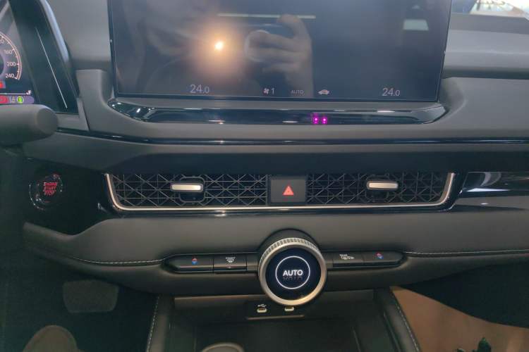 Used Honda Inspire 2023 260TURBO Deluxe Edition
