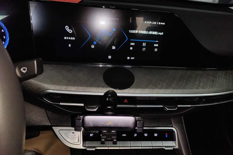 Used Changan Eado 2024 PLUS Blue Whale NE 1.4T GDI DCT High-Energy Edition
