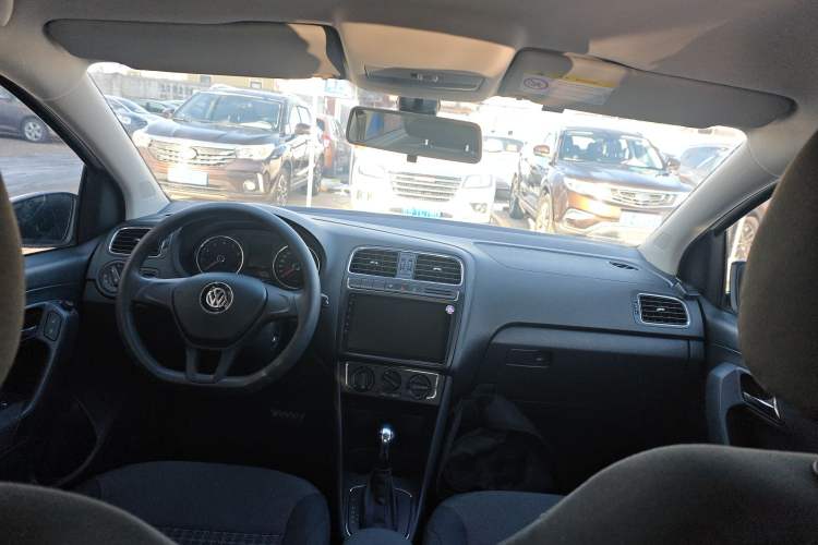 Used Volkswagen Polo 2014 1.6L Automatic Comfort Edition